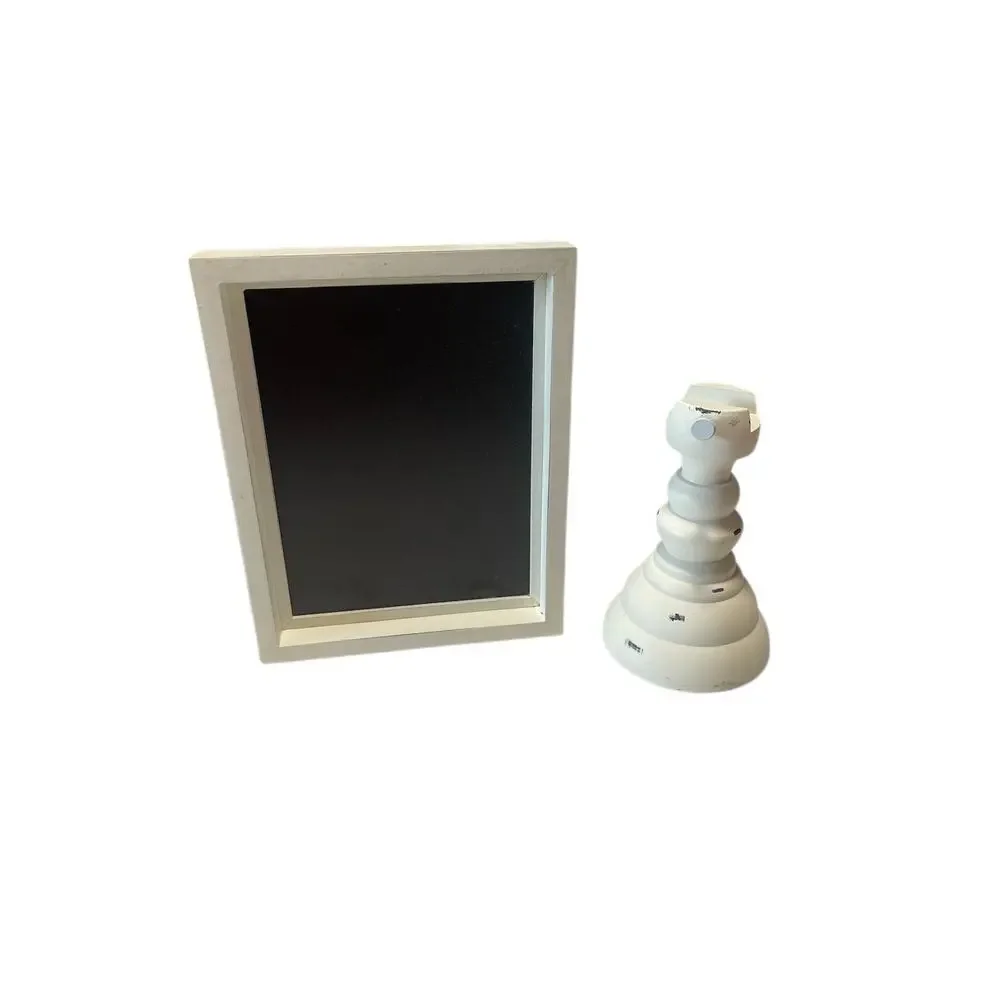 New Chalk Couture 5.5 X 7.5 Framed Boutique Board and Distress Pillar Stand